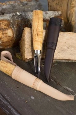 Iisakki Järvenpää Askarespuukko 9221 -Bergner Store dsc04466