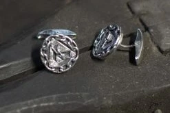 Iisakki Järvenpää Törni Kalvosinnapit -Bergner Store kalvosinnapit web 4