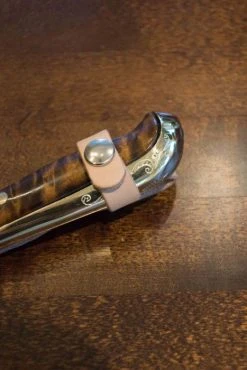 Iisakki Järvenpää Puukkopistin M2021 Suomen Leijona -Bergner Store messinkipistin vaalealla soljella 3