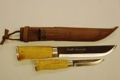 Iisakki Järvenpää Tuplaleuku Puukko 5629 -Bergner Store musta hiili tuplaleuku tumma tuppi 1404 3fc