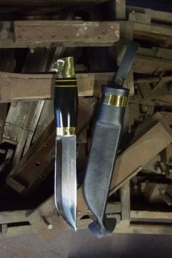 Iisakki Järvenpää Päällikköpuukko 4230 -Bergner Store pa a llikko puukko 4 1 1