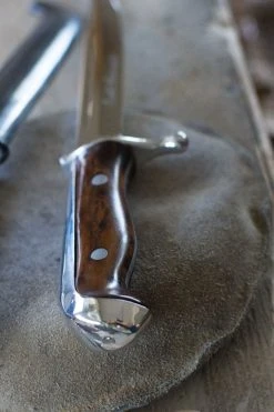 Iisakki Järvenpää Puukkopistin M2021 -Bergner Store puukkopistin nahkatuppi 2